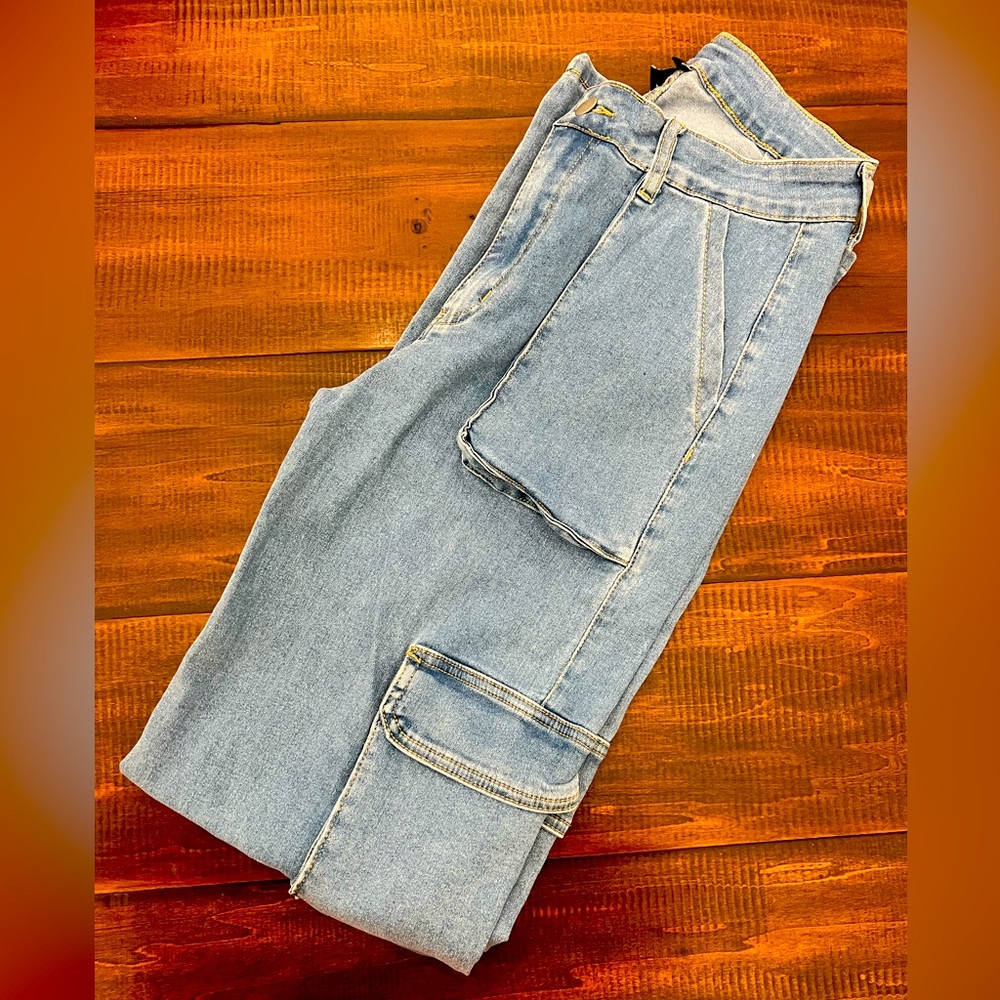Tall girl cargo jeans!